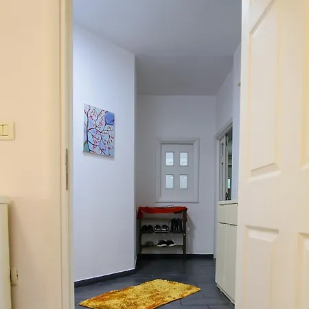 Apartment Marxhen In Center Tirana
