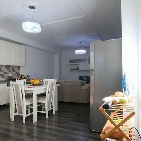 Apartment Marxhen In Center Tirana