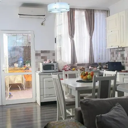 Apartment Marxhen In Center Tirana