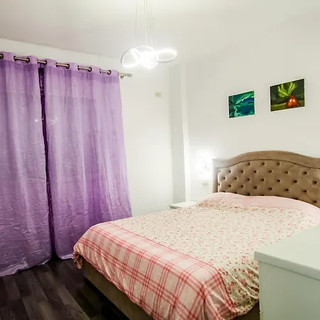 Marxhen In Center Apartment Tirana